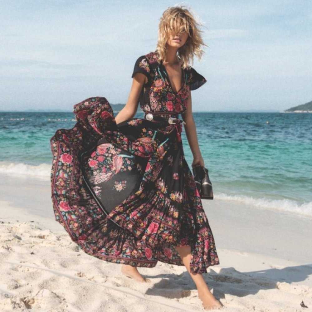 Spell & Gypsy Hotel Paradiso Gown jet black - Picture 2 of 2